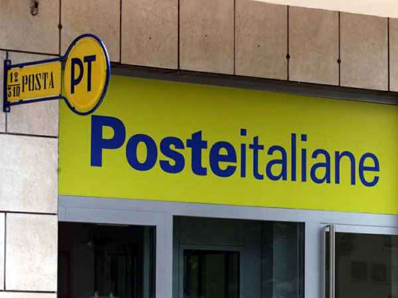 ufficio postale SOTTRAE TREMILA EURO FALSIFICANDO LA FIRMA DEI GENITORI