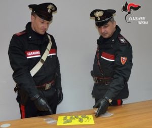 foto sequestro marijuana 300x252 SPACCIO DI MARIJUANA, TRE DENUNCE AD ISERNIA