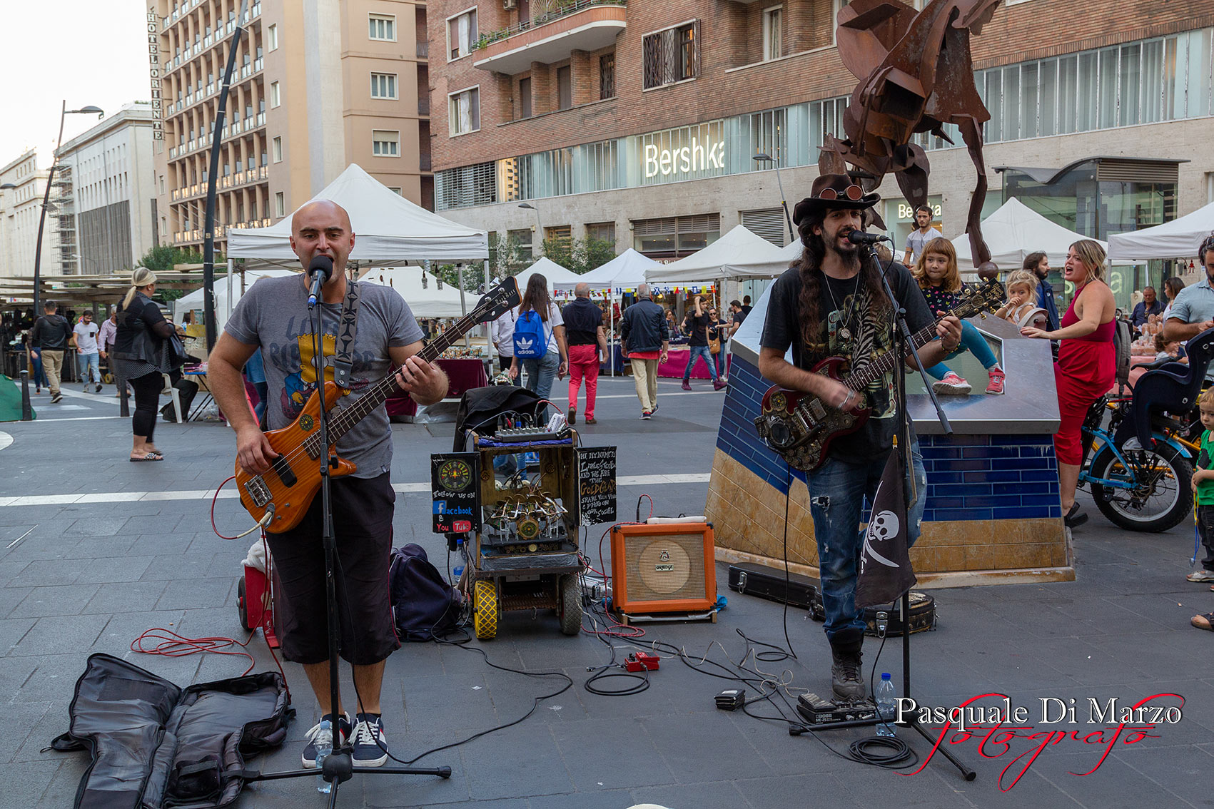 IMG 6870 A NAPOLI IN VIA TOLEDO LA SECONDA EDIZIONE DEL NAPOLI BUSKERS FESTIVAL, LA FOTOGALLERY