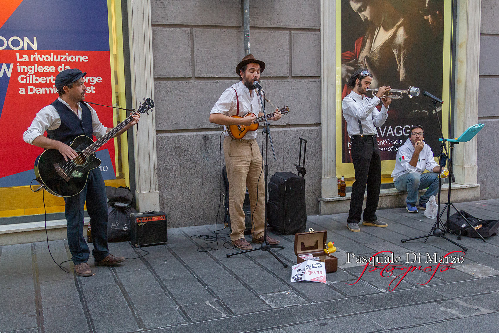 IMG 6940 A NAPOLI IN VIA TOLEDO LA SECONDA EDIZIONE DEL NAPOLI BUSKERS FESTIVAL, LA FOTOGALLERY