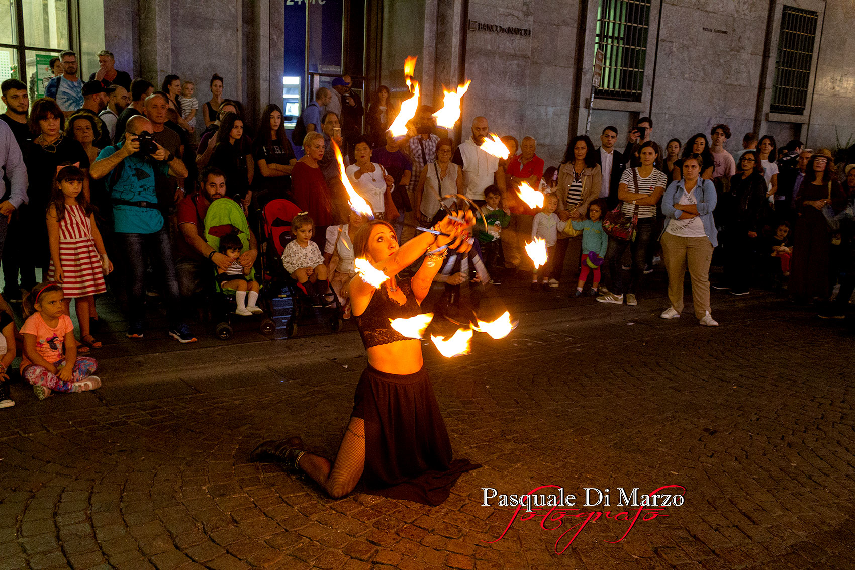 IMG 6995 A NAPOLI IN VIA TOLEDO LA SECONDA EDIZIONE DEL NAPOLI BUSKERS FESTIVAL, LA FOTOGALLERY