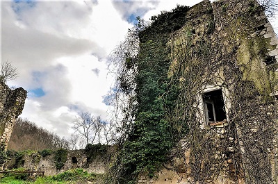 Abbazia Ferrara4 SEQUESTRATA LA SETTECENTESCA ABBAZIA DELLA FERRARA, ABBANDONATA ALLINCURIA