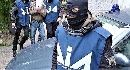 camorra veneto arresti DALLA PROVINCIA DI CASERTA AL VENETO, ALLALBA BLITZ ANTICAMORRA: 50 ARRESTI