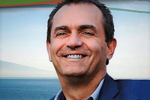 luigi de magistris sindaco napoli da facebook 300x200 NAPOLI, CENTRO DIREZIONALE COME CENTRO ALLAPERTO: LA SODDISFAZIONE DI DE MAGISTRIS