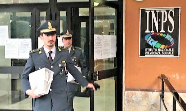 GDF INPS FURBETTI DEL SUSSIDIO: INDAGINI SU 14 SOCIETÀ UTILIZZATE PER FRODARE L’INPS: DENUNCIATI IN 400 