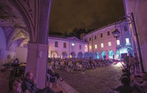 concerto al chiostro rid 300x191 IL FESTIVAL DELLERRANZA DAL PROSSIMO 7 GIUGNO