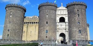 Napoli Maschio Angioino 300x149 SOTTO LO STESSO CIELO, NELLA SALA DEI BARONI LEVENTO DEL CENTRO TURISTICO CAMPANO SULLA MODA INCLUSIVA