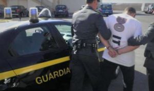 arresto GDF 300x178 RIFIUTI NEL SOTTOSUOLO, ARRESTATO AMMINISTRATORE L.E.A.