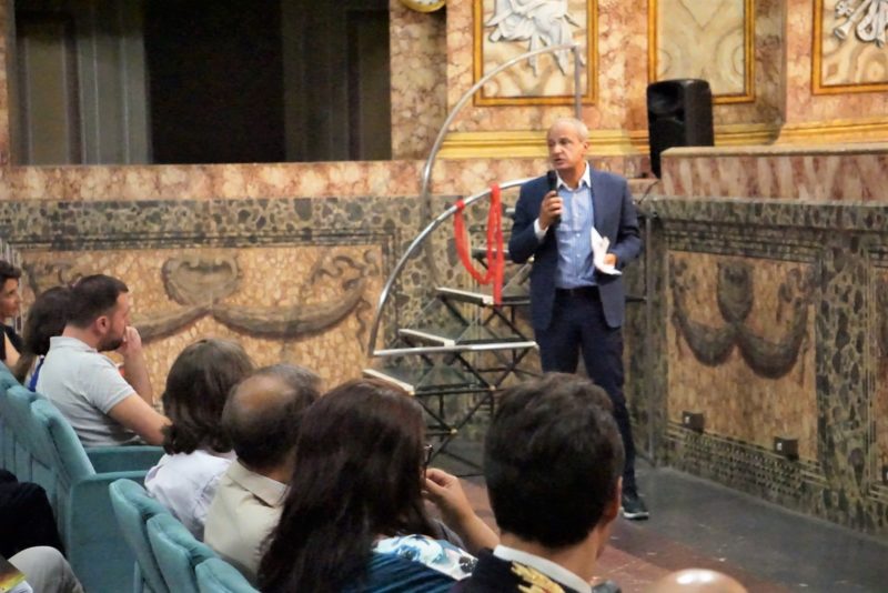 il Presidente della Fondazione Mario Pietracupa nel corso della presenta... NELLA REGGIA DI CASERTA L’EVENTO CONCLUSIVO DELLA NOTTE EUROPEA DEI RICERCATORI NEUROMED