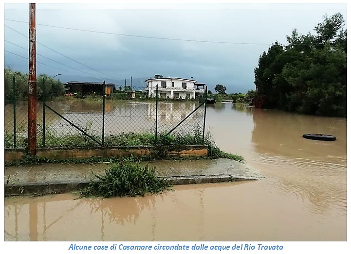 ALLAGAMENTO SESSA DISASTRO A SESSA AURUNCA, ESONDA IL RIO TRAVATA E CASAMARE VA SOTT’ACQUA…E I SINDACI RESTANO A GUARDARE O VANNO IN VACANZA!