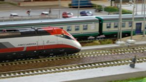 modellismo treni 300x169 MOSTRA DI MODELLISMO FERROVIARIO AL CIRCOLO DON LORENZO MILANI