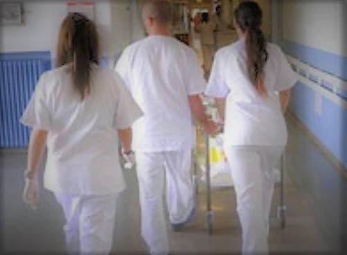 infermieri jpg 251565.660x368 Ospedale, figure “anomale”, il Nursind scrive al Dg