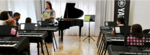 laboratori per i bambini 300x111 ACCADEMIA YAMAHA, LABORATORIO MUSICALE LA CETRA DI ACHILLE IL 22 E IL 29 FEBBRAIO