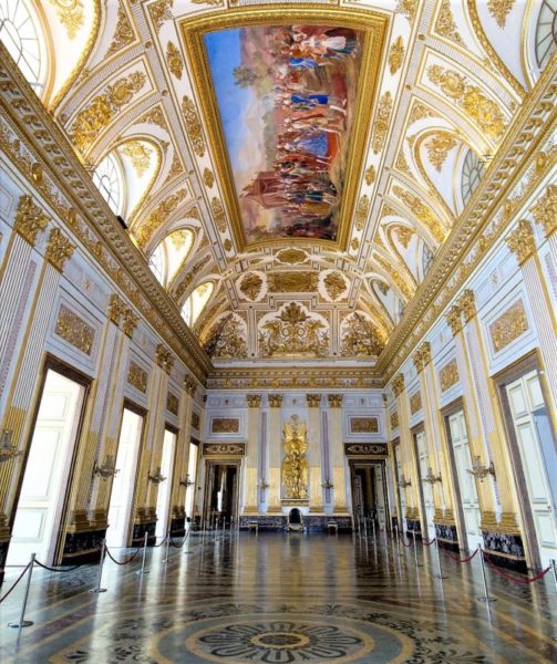 sala del trono scaled IL 2 LUGLIO È “DOMENICA AL MUSEO” ALLA REGGIA DI CASERTA