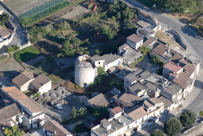 torre medievale castello di alife 3 scaled CASTELLO DI ALIFE, AL VIA L’INTERVENTO DI SOMMA URGENZA DEL TORRIONE MERIDIONALE SUD OVEST
