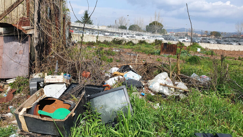 rifiuti ospedale tv 1024x576 MARCIANISE, RIFIUTI AL PARCO PRIMAVERA E PRESSO LOSPEDALE: ALESSANDRO TARTAGLIONE (TERRA DI IDEE) SI RIVOLGE ALLE AUTORITÀ