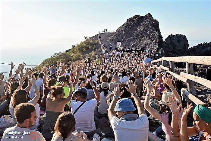 Pomigliano Jazz concerto sul Gran Cono del Vesuvio ph Titti Fabozzi XXVI EDIZIONE DEL POMIGLIANO JAZZ IN CAMPANIA