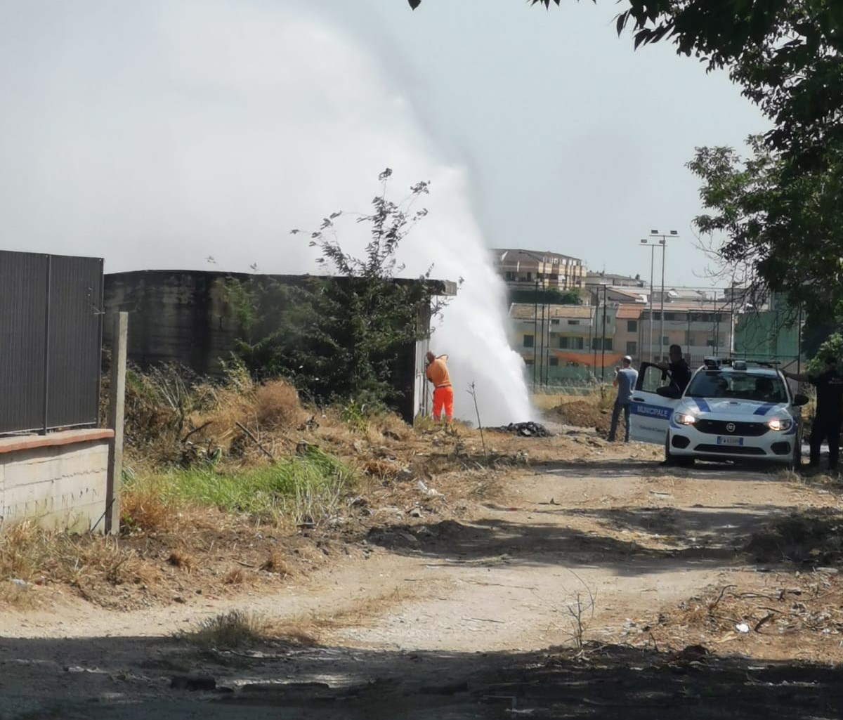 via feudo San Martino 2 PERDITA DACQUA E SVERSAMENTO IRREGOLARE DI RIFIUTI: CASERTA DECIDE SINTERROGA