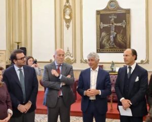 VISITA ABODI 05 300x240 IL MINISTRO ABODI A NAPOLI, RASTRELLI: LA CITTA AL CENTRO DELLAGENDA MELONI