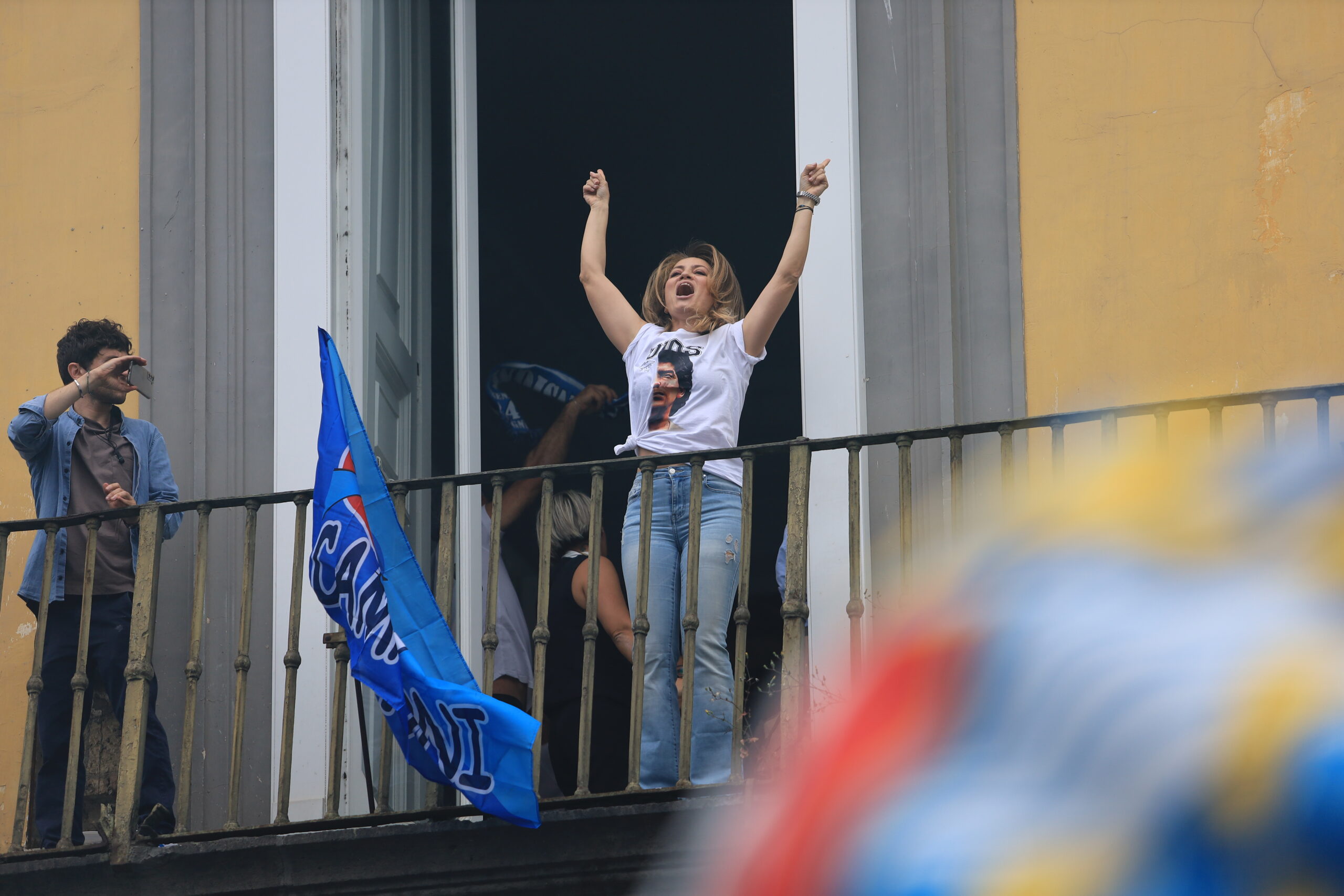 IMG 9912 scaled NAPOLI, UNA CITTA SOSPESA CHE RESTA IN ATTESA   LA FOTOGALLERY