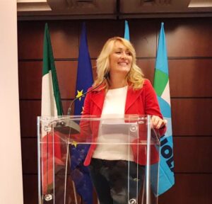 Roberta Vannini segretario uil scuola campania 300x288 SCUOLA: VANNINI (UIL), DA DM IMMISSIONI ANCORA PRECARIATO IN CAMPANIA: 1.549 POSTI ATA LIBERI, SOLO 564 AUTORIZZATI