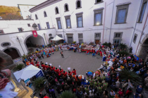 cerchio 300x200 RASSEGNA PATRIMONIO IMMATERIALE DELLA  CAMPANIA, CE ANCHE IL CARNEVALE DI PALMA CAMPANIA