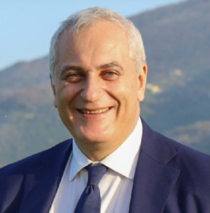 nicola caputo 1 296x300 AGRIVOLTAICO, ASSESSORE CAPUTO: APPROVATE LINEE GUIDA, CONTEMPERIAMO LE ESIGENZE ENERGETICHE CON QUELLE DELL’AGRICOLTURA