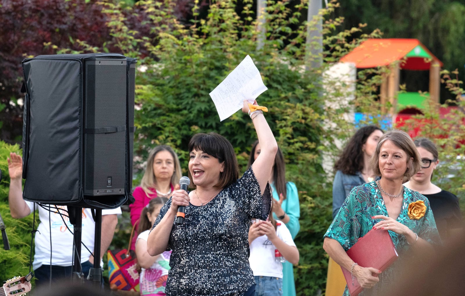 ANTONELLA TAFURI DIRIGENTE SCOLASTICO ISTITUTO OMNICOMPRENSIVO FORMICOLA LIBERI PONTELATONE  SUCCESSO ALL’ISTITUTO OMNICOMPRENSIVO FORMICOLA LIBERI PONTELATONE PER IL SAGGIO CONCLUSIVO DEL PROGETTO SCUOLA VIVA