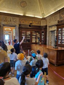 Bambini alla Reggia 1 225x300 CUORE DI KID PASS, IL RICONOSCIMENTO ALLA REGGIA DI CASERTA