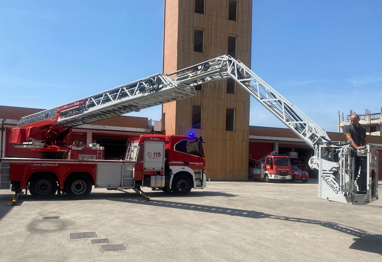 %name INCENDI A CASERTA, CERRETO (FdI) SI CONGRATULA CON I VIGILI DEL FUOCO