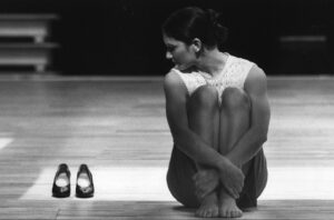 %name “ACHTERLAND”, DI ANNE TERESA DE KEERSMAEKER: INTENZIONALITÀ E COSCIENZA, DEGLI ALTRI, DELLO SPAZIO E DEL TEMPO