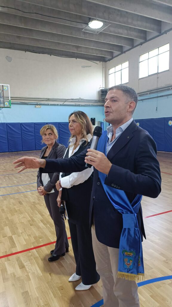 IMG20241021101908 576x1024 ITIS GIORDANI, LA PROVINCIA INAUGURA LA NUOVA PALESTRA