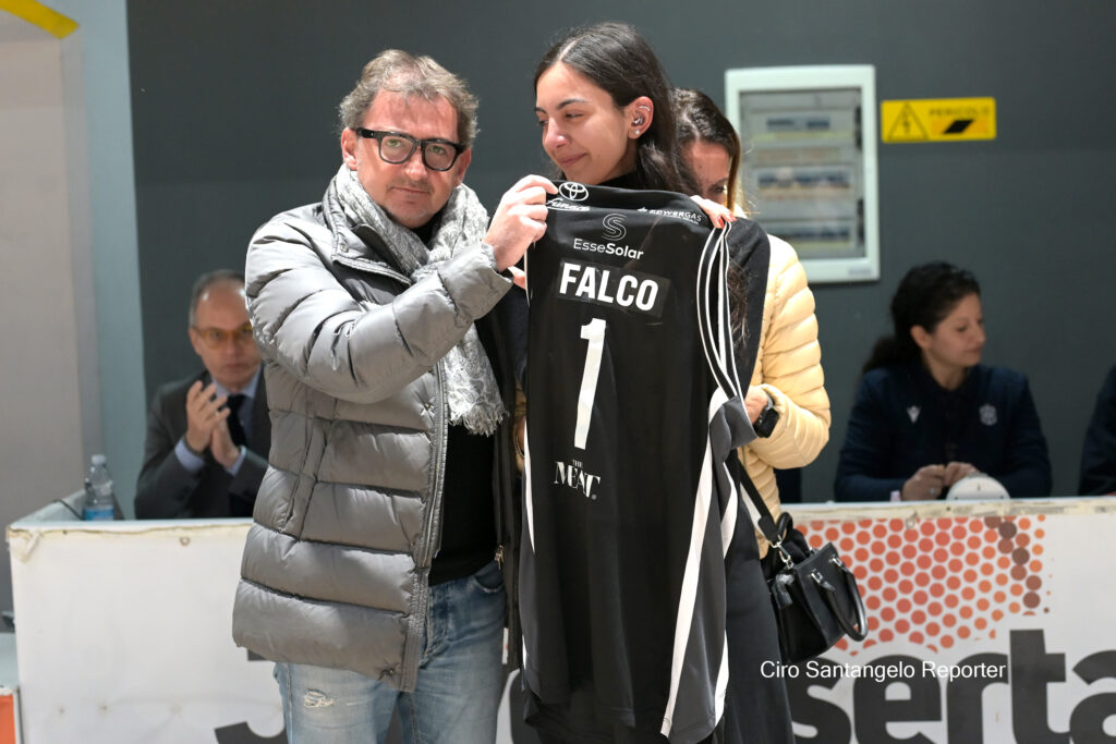 farinaro alice falco 1024x683 A MENTE FREDDA #13: PAPERDI JUVECASERTA, DRIBBLATO IL TRAPPOLONE LATINA. ORA DA CURARE IL MAL DI TRASFERTA