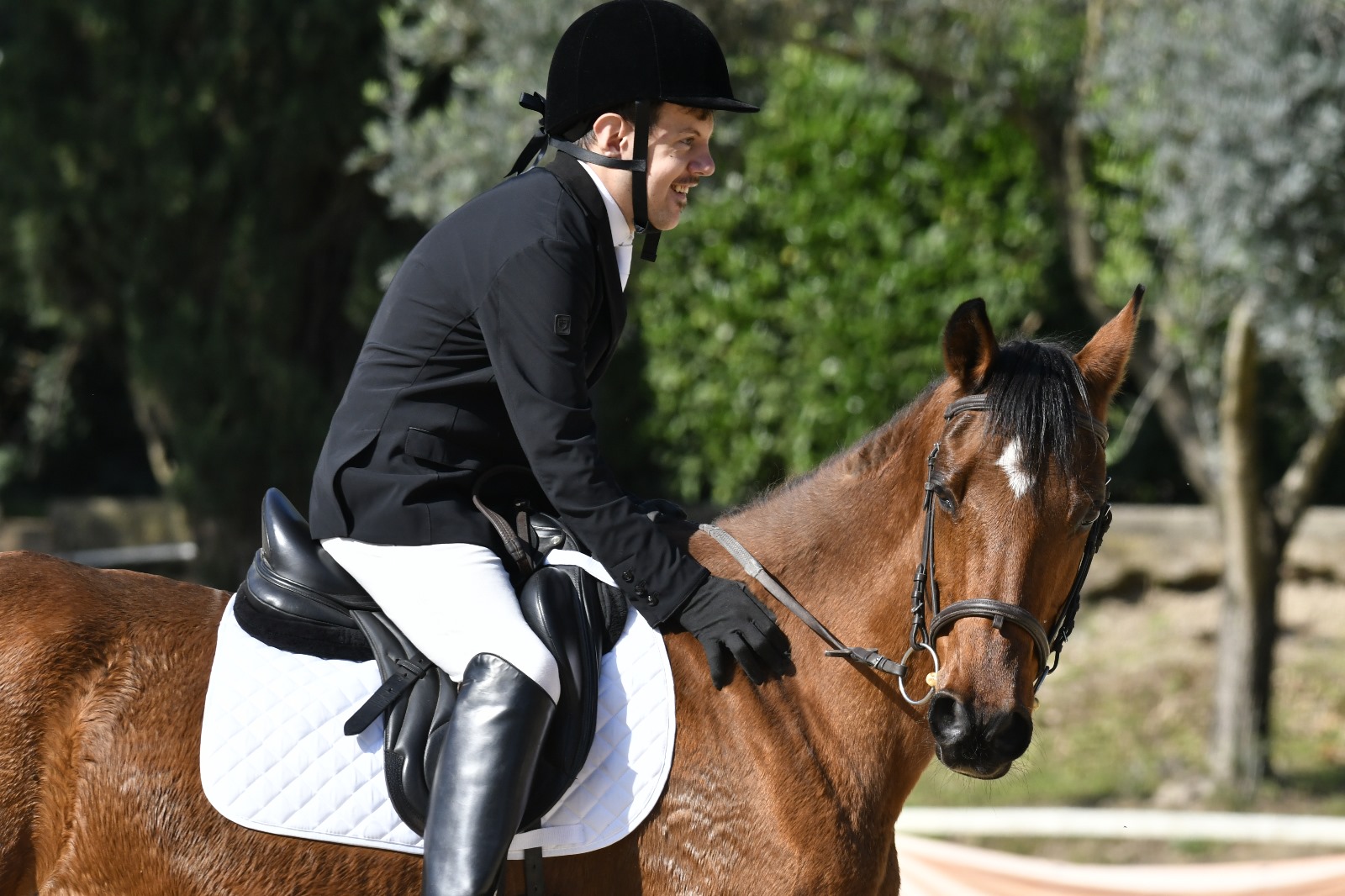 %name ORO AI CAMPIONATI REGIONALI DI DRESSAGE E PARADRESSAGE PER IL PARATLETA CASERTANO RICCARDELLI