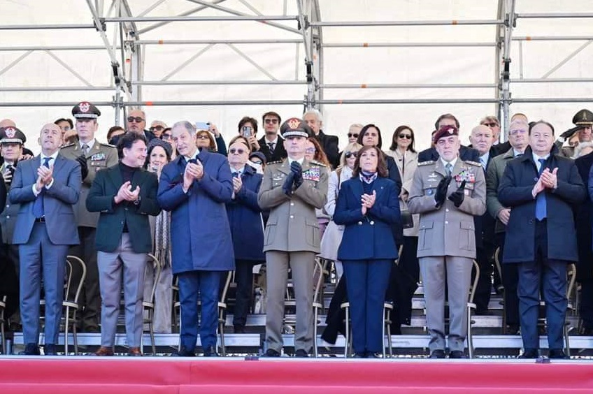 %name ESERCITO, GIURANO GLI ALLIEVI DELLA SCUOLA MILITARE “NUNZIATELLA”: I COMMENTI DEL PRESIDENTE DEL CONSIGLIO REGIONALE OLIVIERO E DEL SENATORE RASTRELLI