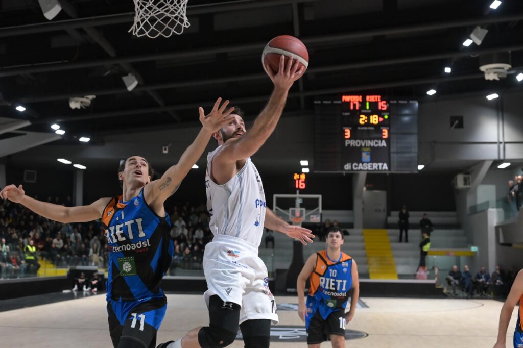 %name A MENTE FREDDA #15, QUATTRO IN FILA PER LA PAPERDI JUVECASERTA: RIETI KO. DARGENZIO UN GIGANTE, MA LA SQUADRA GIRA