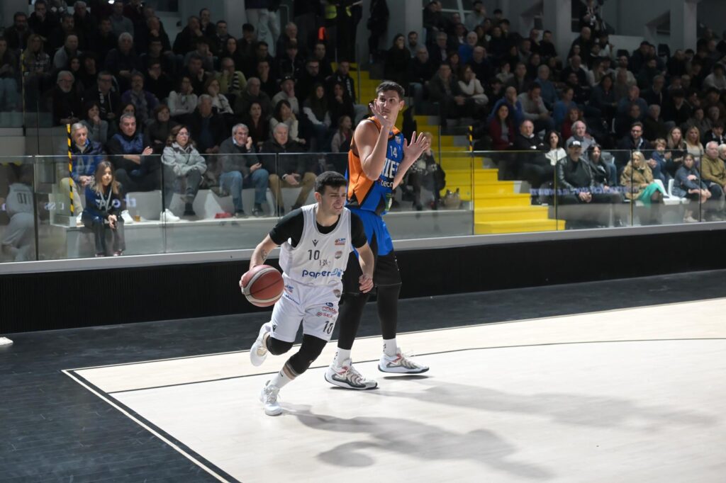 %name A MENTE FREDDA #15, QUATTRO IN FILA PER LA PAPERDI JUVECASERTA: RIETI KO. DARGENZIO UN GIGANTE, MA LA SQUADRA GIRA